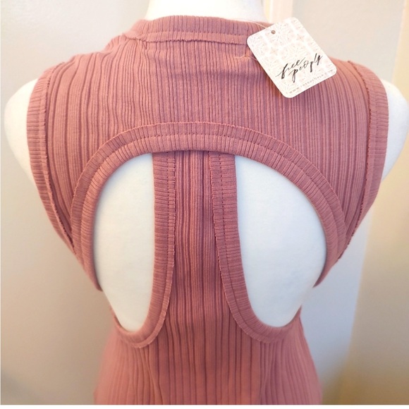 Free People Dresses & Skirts - Free people pink dress 💕